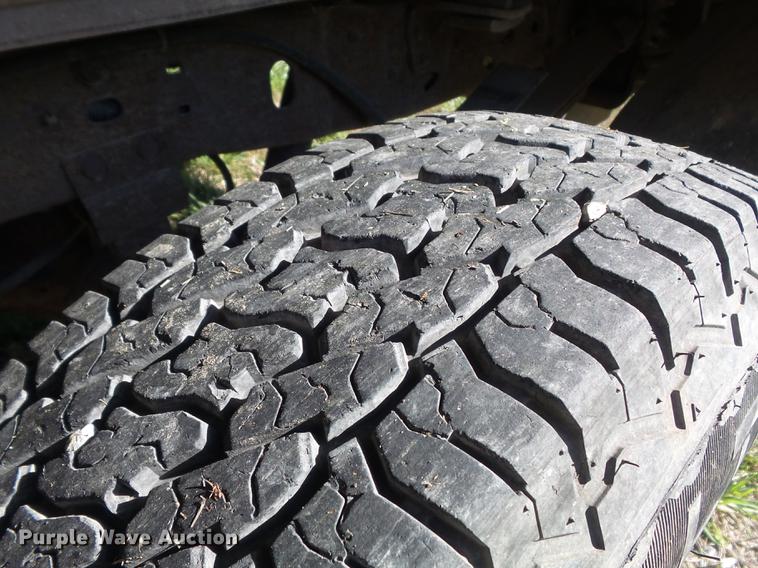 image for item DB6355 2001 Ford F250 Super Duty XL pickup truck