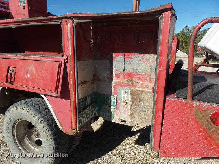 image for item DB6357 1995 Dodge Ram 3500 bucket truck