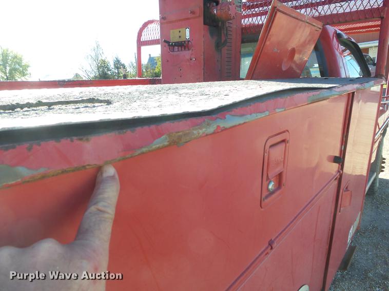 image for item DB6357 1995 Dodge Ram 3500 bucket truck