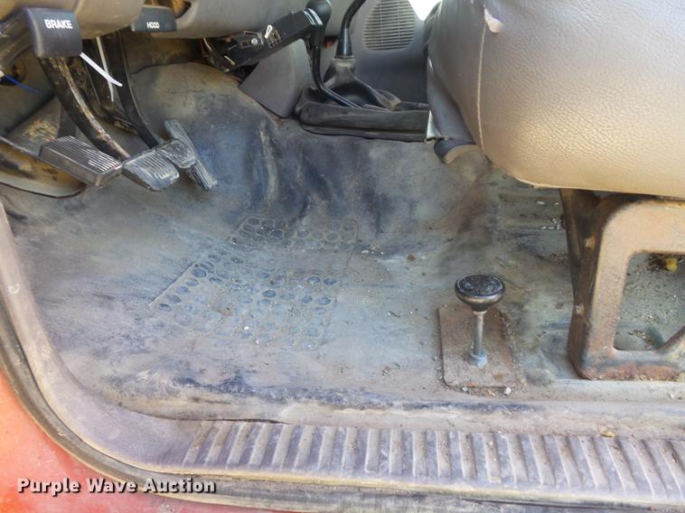 image for item DB6357 1995 Dodge Ram 3500 bucket truck