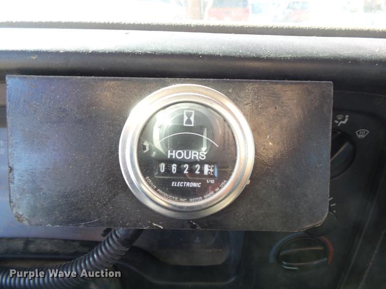 image for item DB6357 1995 Dodge Ram 3500 bucket truck