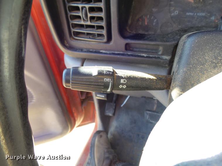 image for item DB6357 1995 Dodge Ram 3500 bucket truck