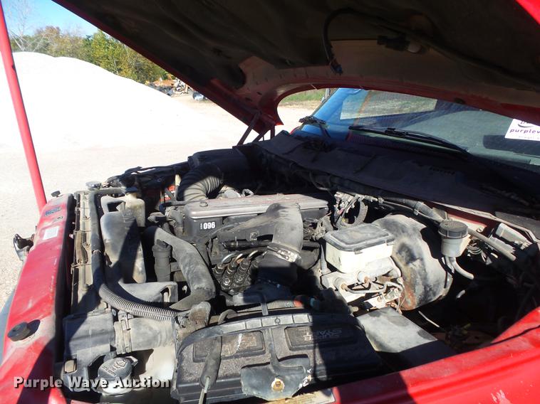 image for item DB6357 1995 Dodge Ram 3500 bucket truck