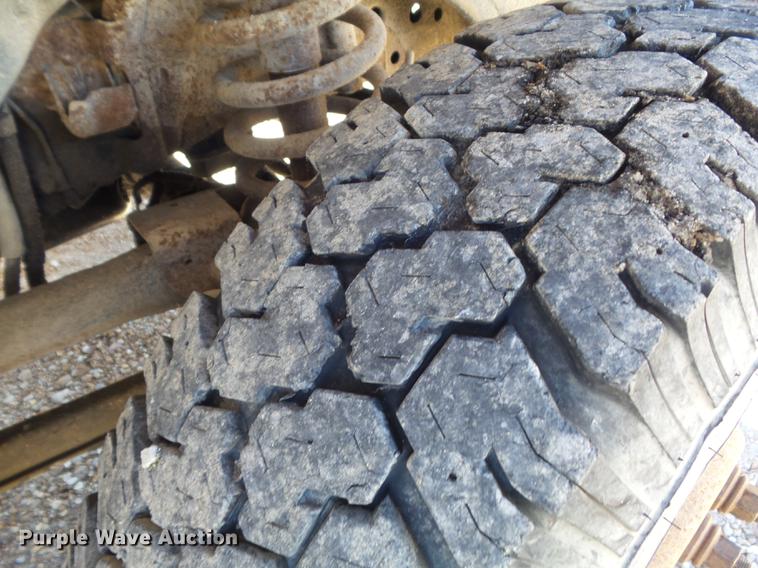 image for item DB6357 1995 Dodge Ram 3500 bucket truck