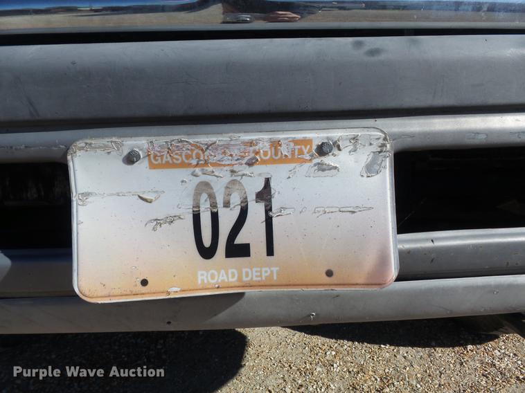 image for item DB6357 1995 Dodge Ram 3500 bucket truck