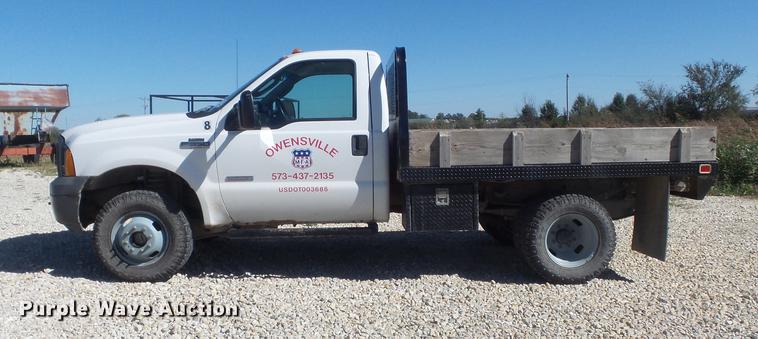image for item DB6361 2006 Ford F350 Super Duty XL flatbed pickup truck