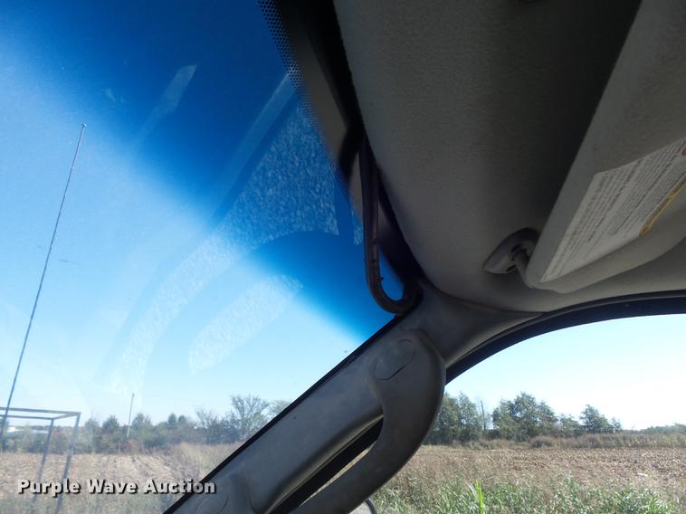 image for item DB6361 2006 Ford F350 Super Duty XL flatbed pickup truck