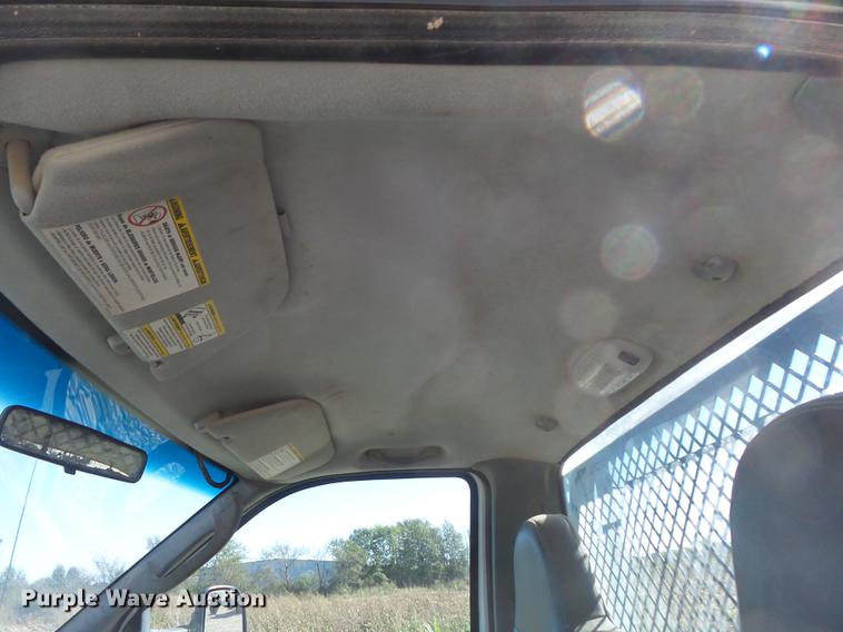 image for item DB6361 2006 Ford F350 Super Duty XL flatbed pickup truck