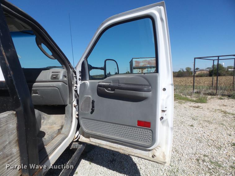 image for item DB6361 2006 Ford F350 Super Duty XL flatbed pickup truck