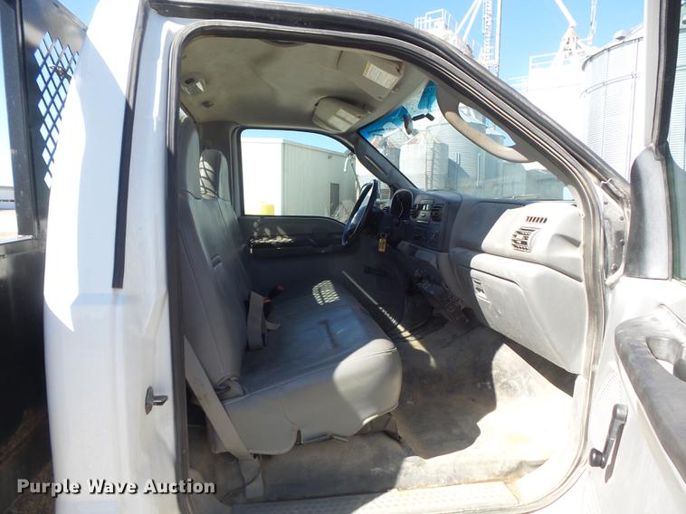 image for item DB6361 2006 Ford F350 Super Duty XL flatbed pickup truck