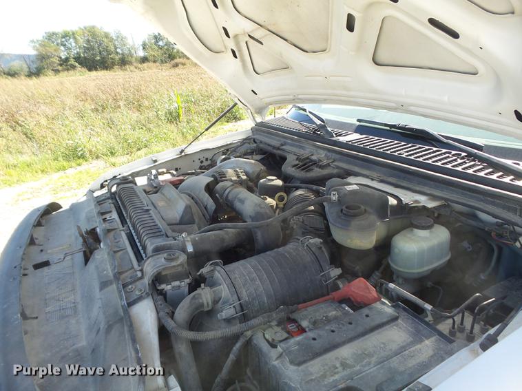 image for item DB6361 2006 Ford F350 Super Duty XL flatbed pickup truck