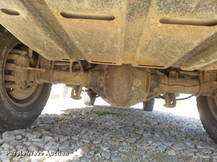 image for item DB6361 2006 Ford F350 Super Duty XL flatbed pickup truck