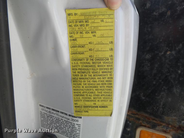 image for item DB6361 2006 Ford F350 Super Duty XL flatbed pickup truck