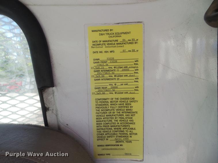 image for item DB6367 1999 International 2654 rollback truck