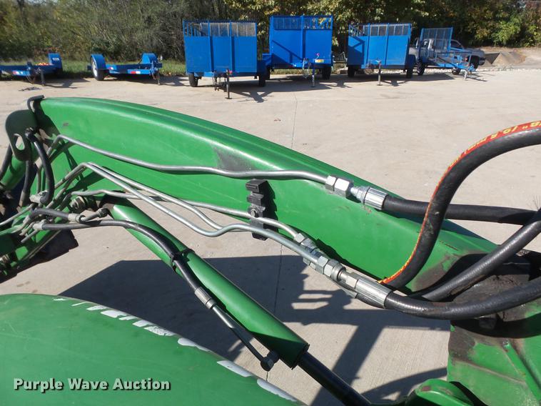 image for item DB6369 2007 John Deere 3520 MFWD tractor