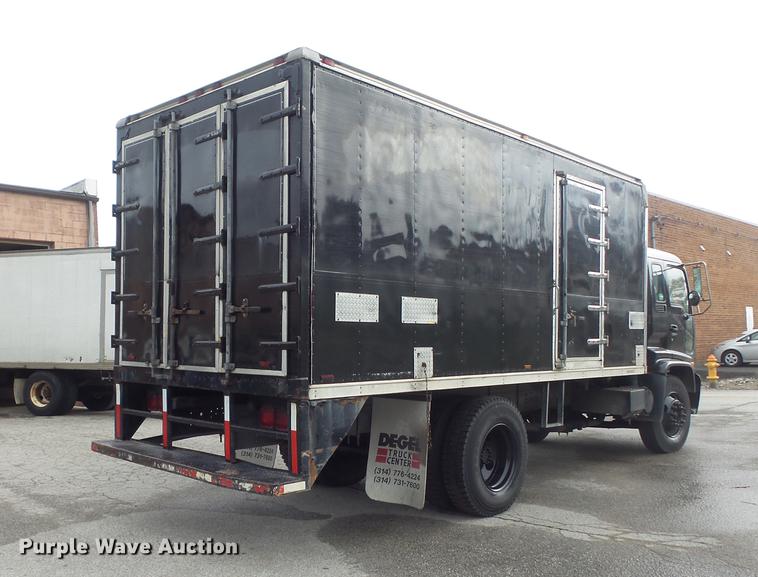 image for item DB6386 1998 Isuzu FTR refrigerated truck