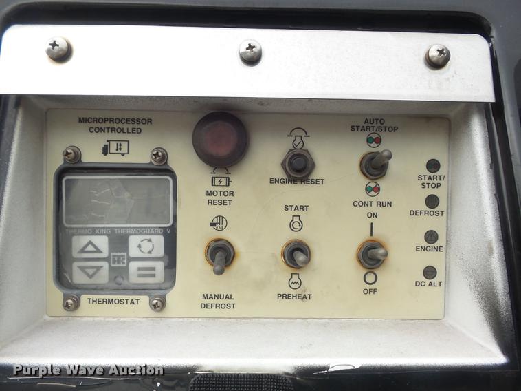 image for item DB6386 1998 Isuzu FTR refrigerated truck