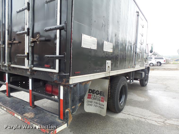 image for item DB6386 1998 Isuzu FTR refrigerated truck
