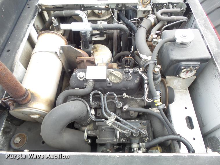 image for item DB6386 1998 Isuzu FTR refrigerated truck