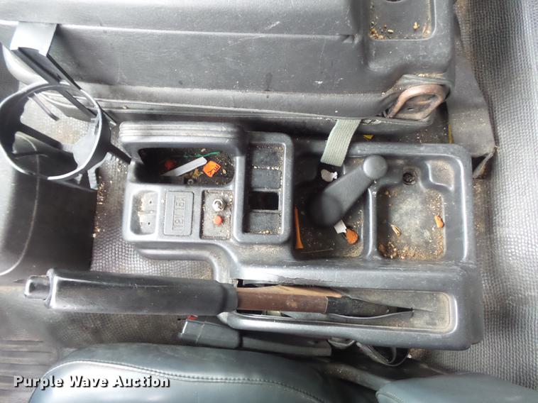 image for item DB6386 1998 Isuzu FTR refrigerated truck