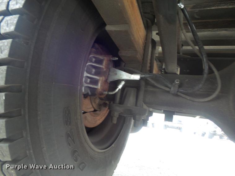 image for item DB6386 1998 Isuzu FTR refrigerated truck