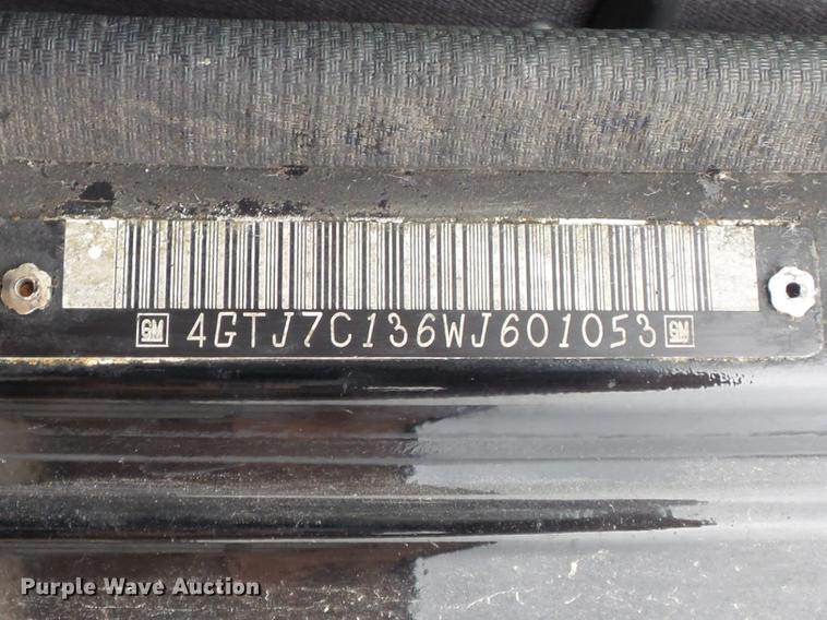 image for item DB6386 1998 Isuzu FTR refrigerated truck