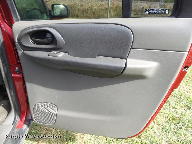 image for item DB7359 2002 Chevrolet TrailBlazer LT SUV