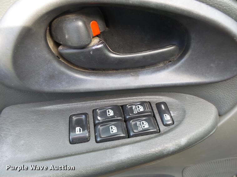 image for item DB7359 2002 Chevrolet TrailBlazer LT SUV