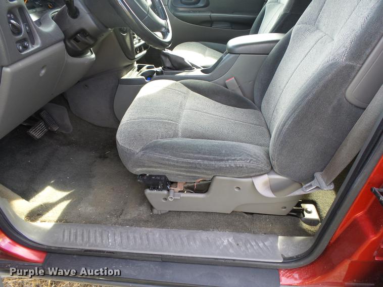 image for item DB7359 2002 Chevrolet TrailBlazer LT SUV