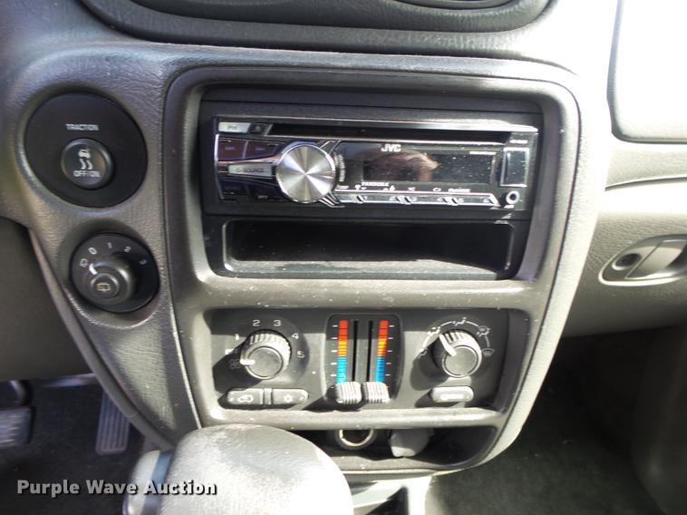 image for item DB7359 2002 Chevrolet TrailBlazer LT SUV