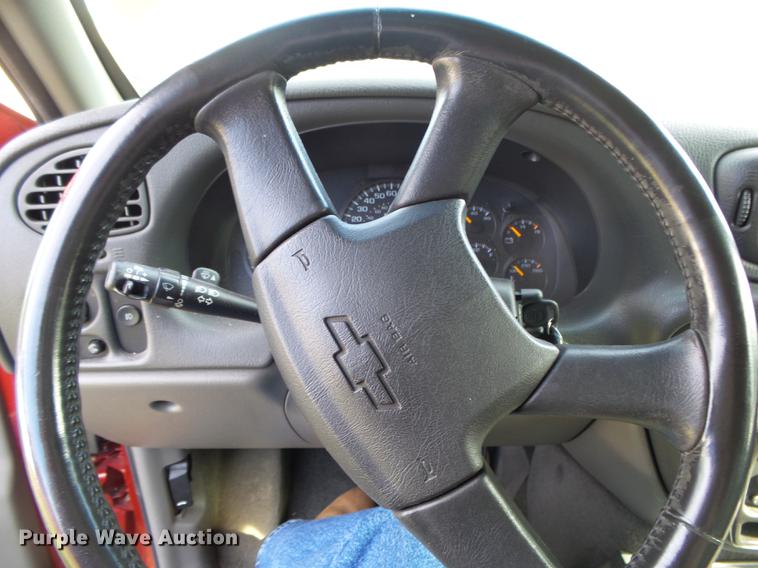 image for item DB7359 2002 Chevrolet TrailBlazer LT SUV