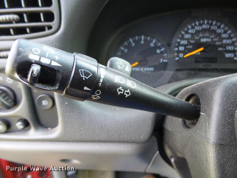 image for item DB7359 2002 Chevrolet TrailBlazer LT SUV