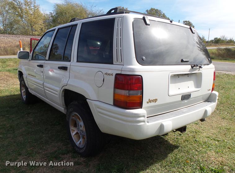 image for item DB7360 1997 Jeep Grand Cherokee SUV