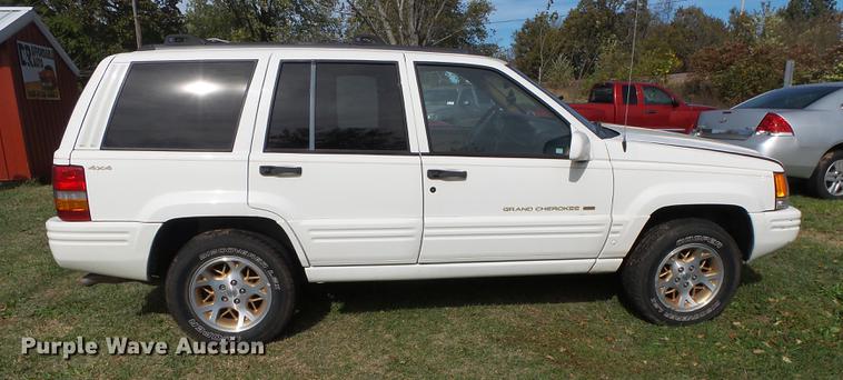 image for item DB7360 1997 Jeep Grand Cherokee SUV