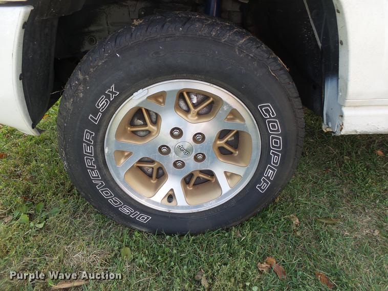 image for item DB7360 1997 Jeep Grand Cherokee SUV