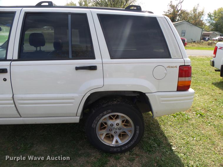 image for item DB7360 1997 Jeep Grand Cherokee SUV