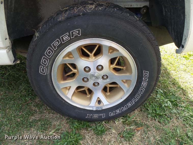 image for item DB7360 1997 Jeep Grand Cherokee SUV