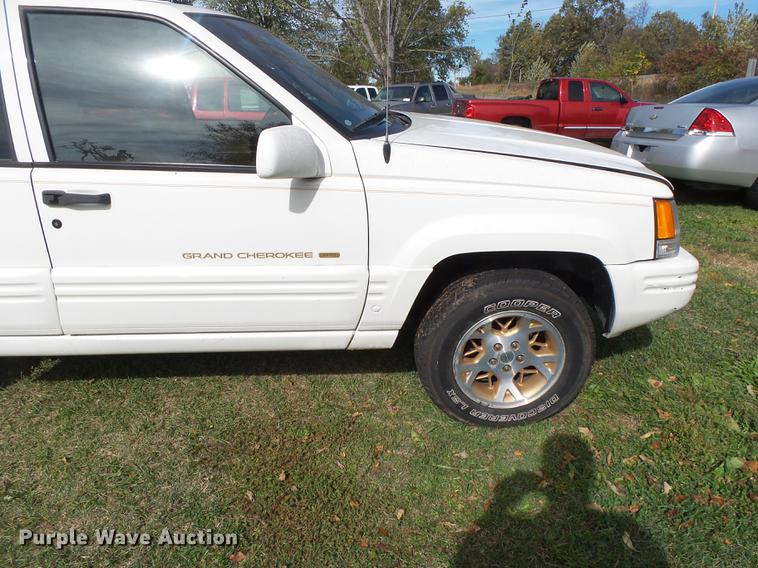 image for item DB7360 1997 Jeep Grand Cherokee SUV