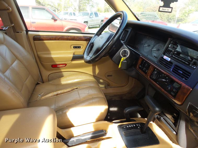 image for item DB7360 1997 Jeep Grand Cherokee SUV