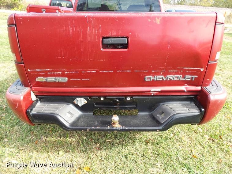 image for item DB7362 1997 Chevrolet S10 Ext. Cab pickup truck