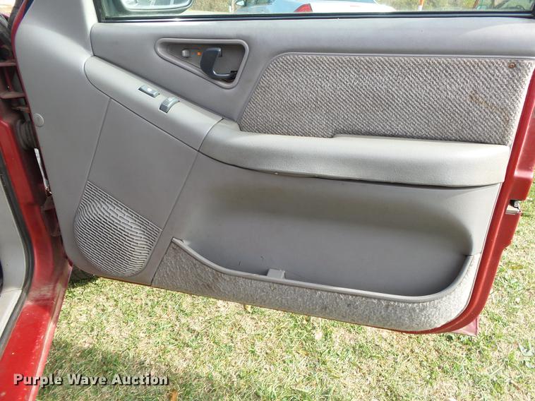 image for item DB7362 1997 Chevrolet S10 Ext. Cab pickup truck