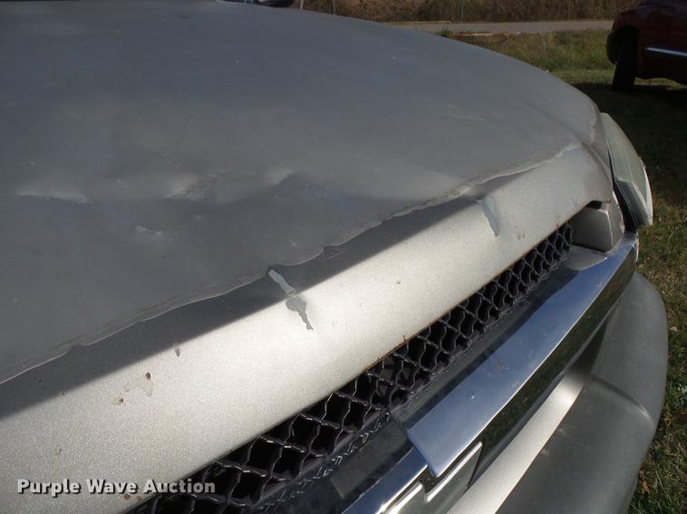 image for item DB7363 2002 Chevrolet Avalanche 1500 Crew Cab pickup truck