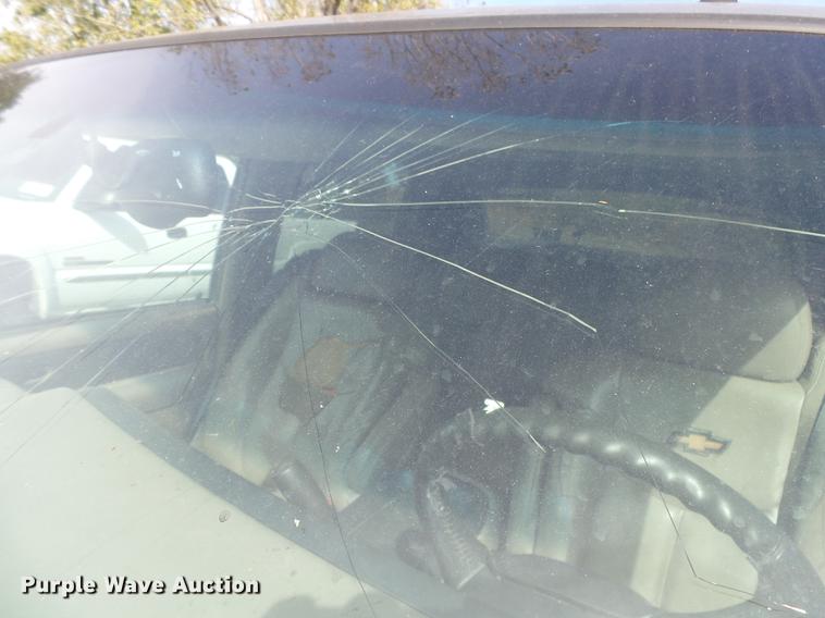 image for item DB7363 2002 Chevrolet Avalanche 1500 Crew Cab pickup truck