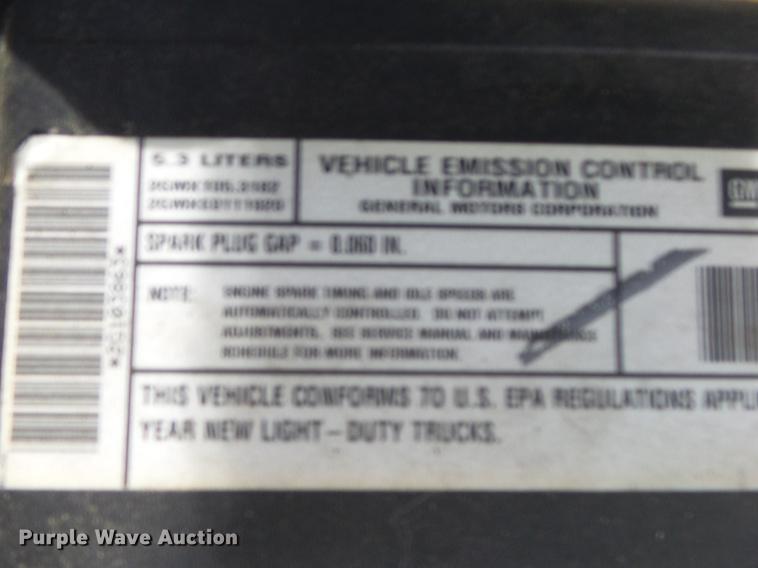 image for item DB7363 2002 Chevrolet Avalanche 1500 Crew Cab pickup truck