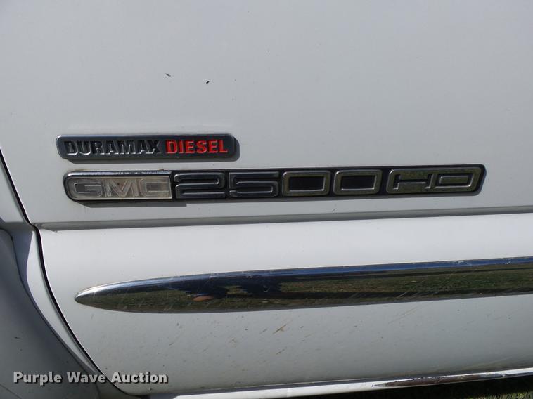 image for item DB7364 2004 GMC Sierra 2500HD Ext. Cab pickup truck