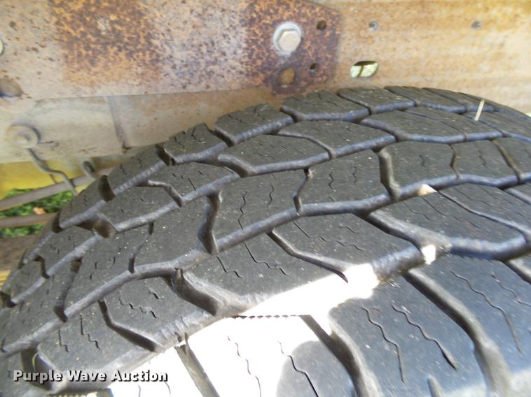 image for item DB7364 2004 GMC Sierra 2500HD Ext. Cab pickup truck