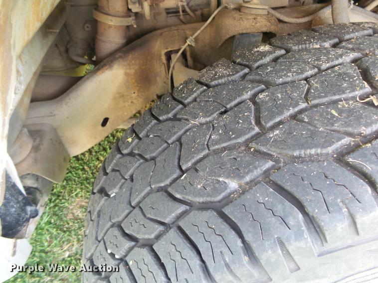 image for item DB7364 2004 GMC Sierra 2500HD Ext. Cab pickup truck