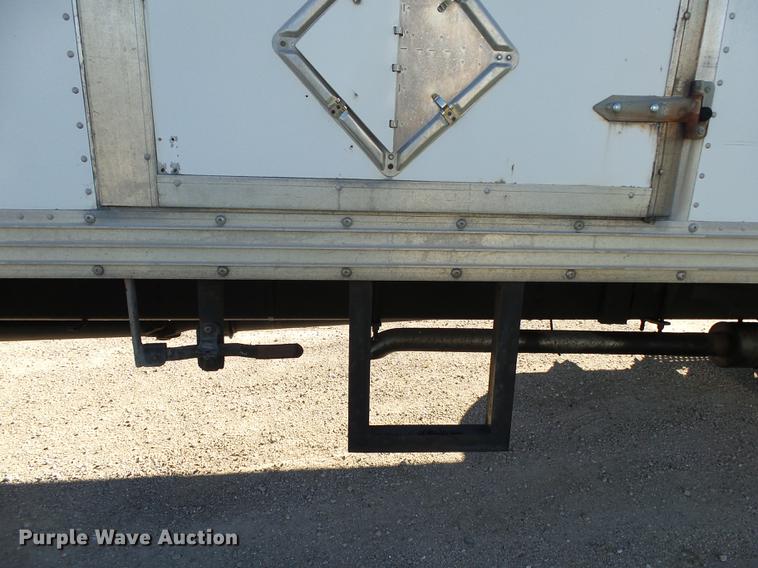 image for item DB7365 2001 International 4700 box truck