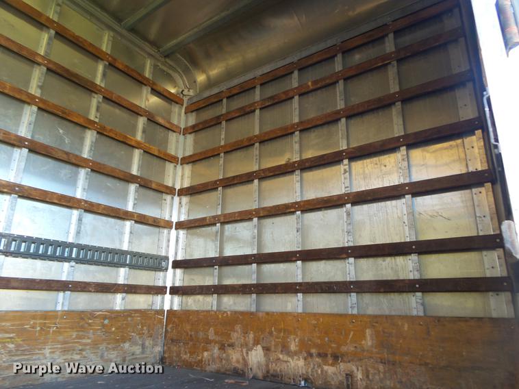 image for item DB7365 2001 International 4700 box truck