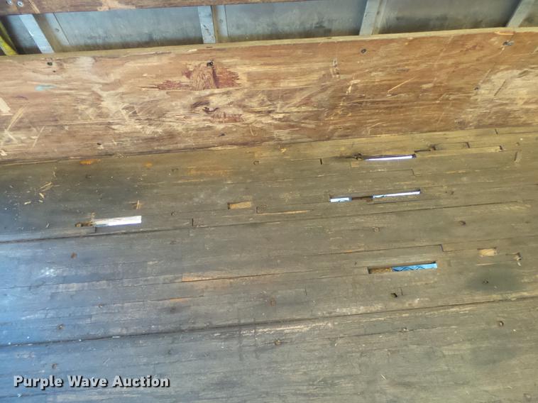 image for item DB7365 2001 International 4700 box truck